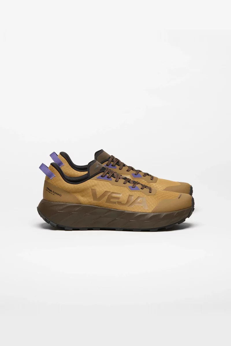 VEJA Harpie Trail Aeroshell – Honey Tent | Centre Commercial
